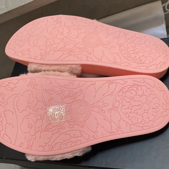 Versace slides - Picture 7 of 7
